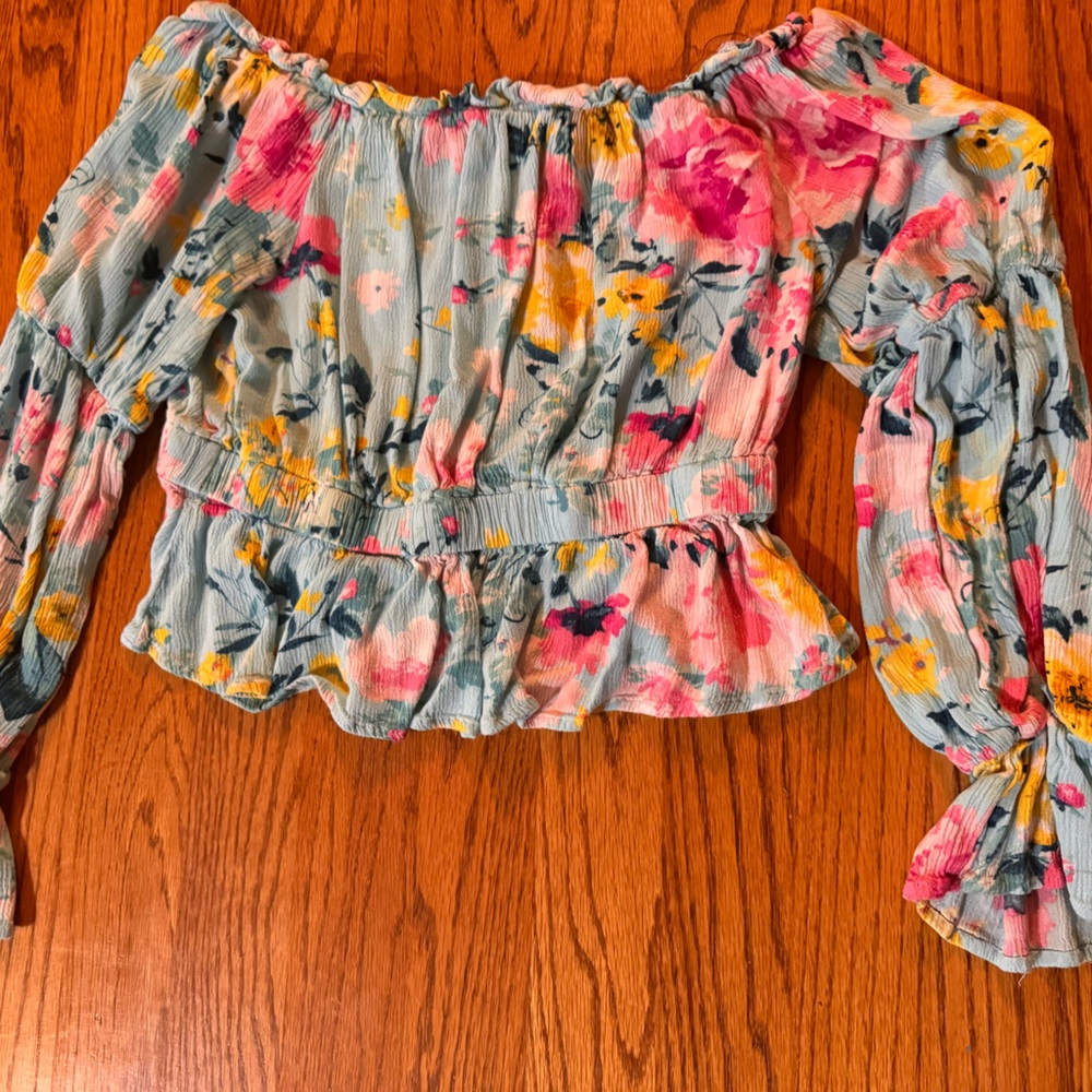 Emily Wonder Short top